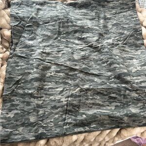 Lululemon Camouflage Vinyasa Scarf